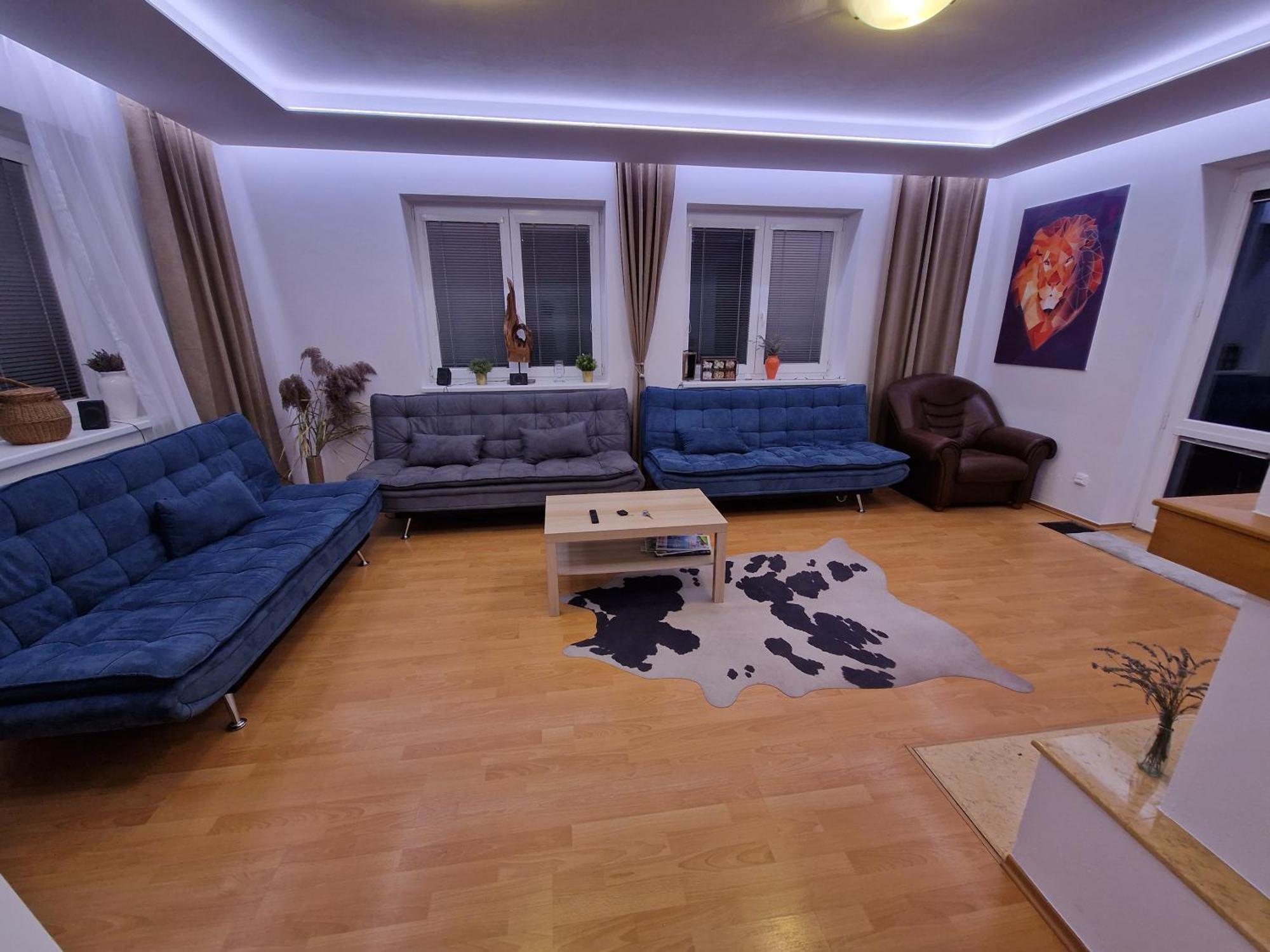 House With 3 Bedrooms And Pool Dunajska Luzna エクステリア 写真